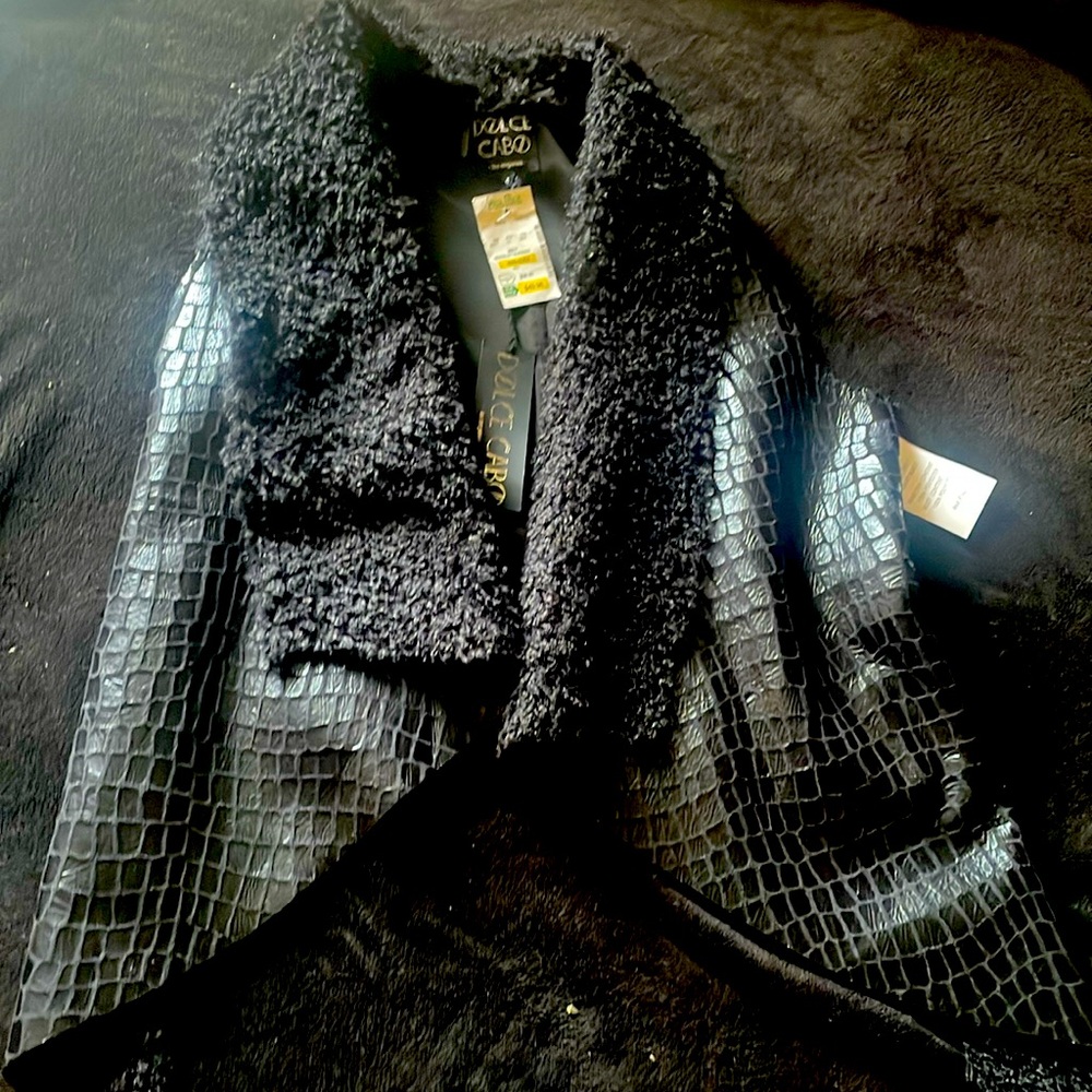 Black vest Dolce Cabo